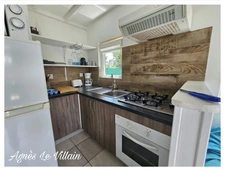 Tourist property with villa, 6 bungalows, swimming pool and reception area