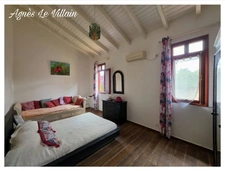 Architect-designed villa with sea view