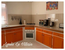 House with 5 apartments 100 m from the beach