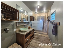 Villa + 3-room apartment with sea and Morne view and swimming pool on 3,500 m2