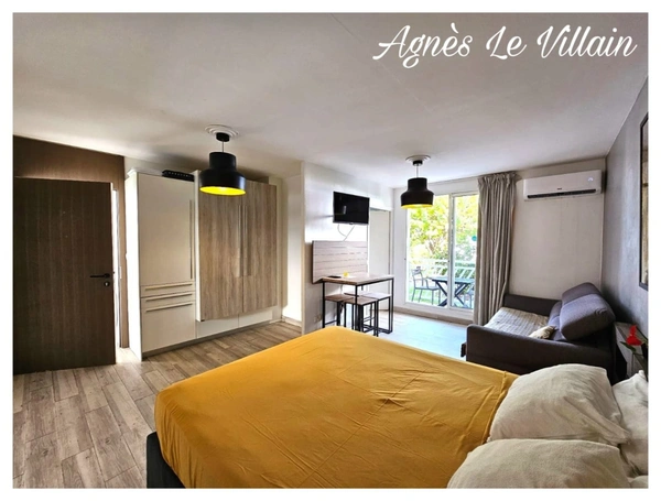 Grand Studio 25 m2 en Rez de Jardin