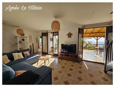 House with Sea View and Pigeon Islets