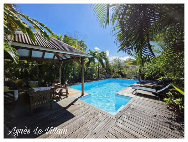 Maison et ses 3 Bungalows Gites
