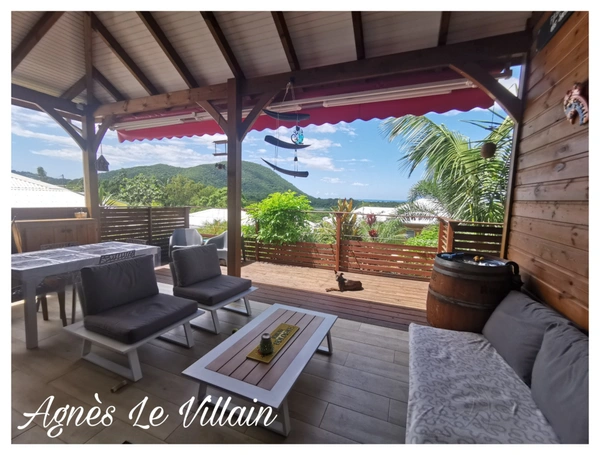 Propriété avec Maison Vue mer + 5 bungalows - Plage à pieds