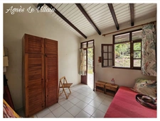 Villa with 4 apartments and exceptional sea views 