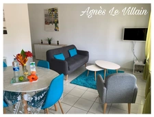 House with 5 apartments 100 m from the beach