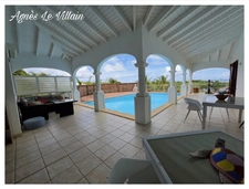 Architect-designed villa with sea view