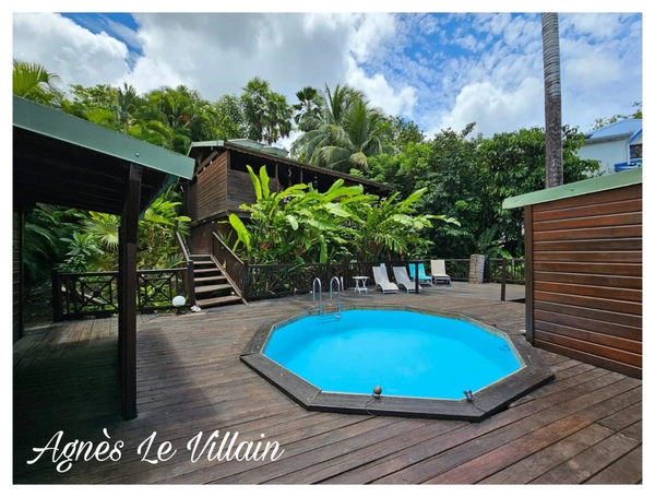 Propriété de 5 Gites Vue Mer + 2 Piscines