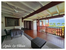 House with Sea View and Swimming Pool