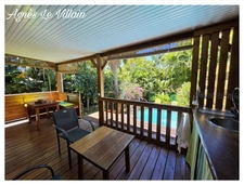 Family Home and its 2 Bungalows
