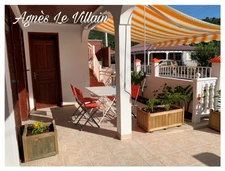 House with 5 apartments 100 m from the beach