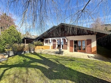 Maison à vendre 7 pièces de 165 m² habitables (215 m2 utiles) + 179 m² de sous-sol, terrain d'env. 2000 m² à LUCINGES (74)