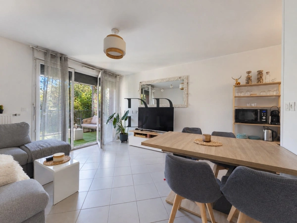 Cranves-Sales, Appartement à vendre 2 pièces  (74)