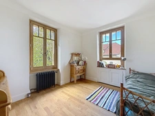 For sale in GAILLARD (74), a 7-room bourgeois house of 227 m² + outbuilding (convertible) on a plot of approx. 1200 m²