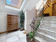 Maison à vendre 7 pièces de 230 m2, terrain d'env. 1000 m2, LUCINGES (74)
