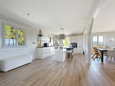 Maison à vendre 4 pièces de 122 m2 LUCINGES (74)