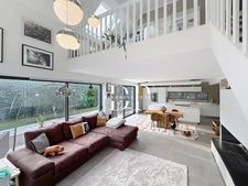 Maison à vendre 5 pièces de 170 m2, terrain de 618 m2  SAINT JULIEN EN GENEVOIS (74)