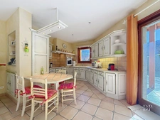 Maison à vendre 4 pièces de 170 m2, terrain de 4800 m2 environ LA ROCHE SUR FORON (74)
