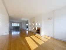 Apartment for sale, 4 rooms, 129.33 m2 (74) Annemasse