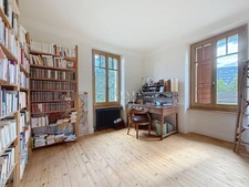 For sale in GAILLARD (74), a 7-room bourgeois house of 227 m² + outbuilding (convertible) on a plot of approx. 1200 m²