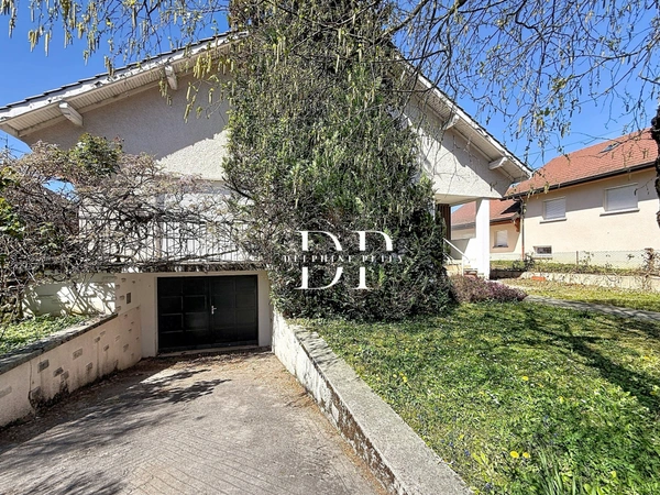 Maison à vendre 6 pièces ANNEMASSE (74) de 175 m2, Terrain d'env. 700 m2 