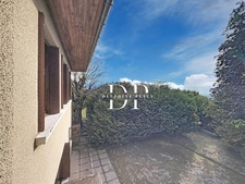 Maison à vendre 5 pièces de 137 m2, terrain d'env. 1000 m2 LUCINGES (74)