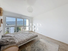 Appartement à vendre 4 pièces de 100,6 m2 AMBILLY (74)