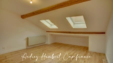 Maison rénovée à vendre REZONVILLE-VIONVILLE (57) - grand séjour avec cuisine ouverte - 3 chambres - grand garage - potentiel d'aménagement - petit extérieur