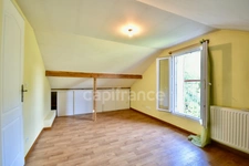 Dpt Essonne (91), à vendre maison 4 chambres 1 bureau joli jardin