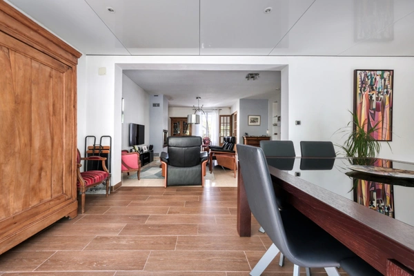 Maison à vendre ORSAY (91), beaux volumes, 5 chambres, ouverture sur jardin, terrain 1000 m2