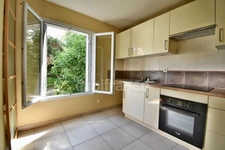 A vendre Bures-sur-Yvette, maison 4 chambres, 1 bureau, joli jardin