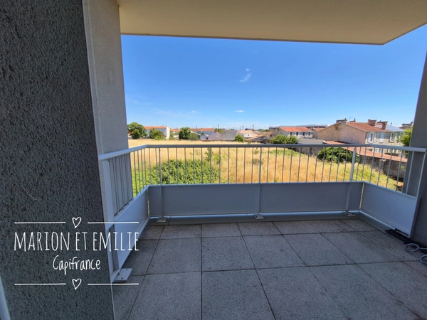 Appartement à vendre LA ROCHELLE - 1 chambre - balcon couvert - place de stationnement