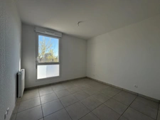Apartment for sale, 2 rooms + terrace, BEAUZELLE near Blagnac (31)