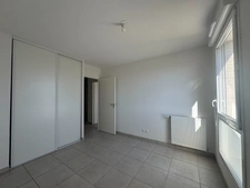Apartment for sale, 2 rooms + terrace, BEAUZELLE near Blagnac (31)