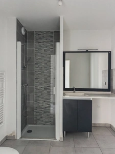 Apartment for sale, 2 rooms + terrace, BEAUZELLE near Blagnac (31)
