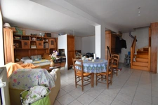 Propriété composée de 2 maisons et un studio, SAINT AGREVE (07)