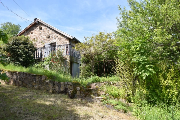 Maison à vendre 5 pièces SAINT AGREVE (07)