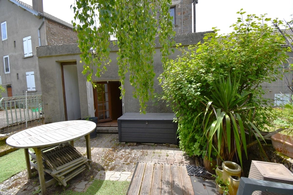 Maison à vendre 6 pièces SAINT AGREVE (07)