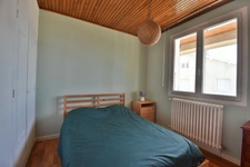 Maison individuelle lumineuse avec jardin et garage — Saint-Agrève