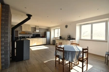 Charmante maison de village rénovée – 81 m² – Châteauneuf-de-Vernoux (07240) 
