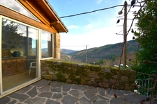 Propriété composée de 2 maisons et un studio, SAINT AGREVE (07)