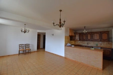 Propriété composée de 2 maisons et un studio, SAINT AGREVE (07)