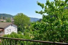 Studio lumineux, refait à neuf avec balcon SAINT MARTIN DE VALAMAS (07)