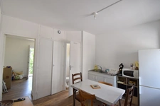 Studio lumineux, refait à neuf avec balcon SAINT MARTIN DE VALAMAS (07)