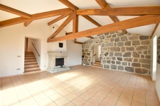 Propriété composée de 2 maisons et un studio, SAINT AGREVE (07)