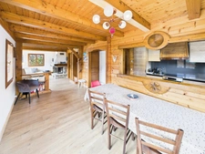 Haute-Savoie (74) – For Sale: SAMOËNS – Grand Massif Ski Area – 6-Room Chalet