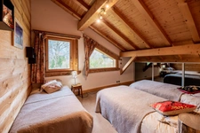Haute Savoie (74), for sale LA RIVIERE ENVERSE - Chalet P6 with basement