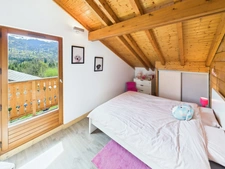 Haute-Savoie (74) – For Sale: SAMOËNS – Grand Massif Ski Area – 6-Room Chalet