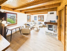 Haute-Savoie (74) – For Sale: SAMOËNS – Grand Massif Ski Area – 6-Room Chalet