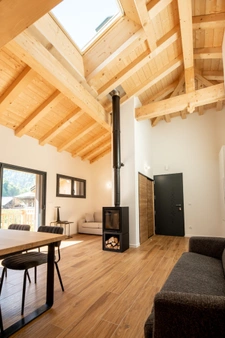 Haute Savoie (74), à vendre SAMOENS - Domaine skiable Grand-Massif - Maison P6 162 m² avec Garage en sous-sol